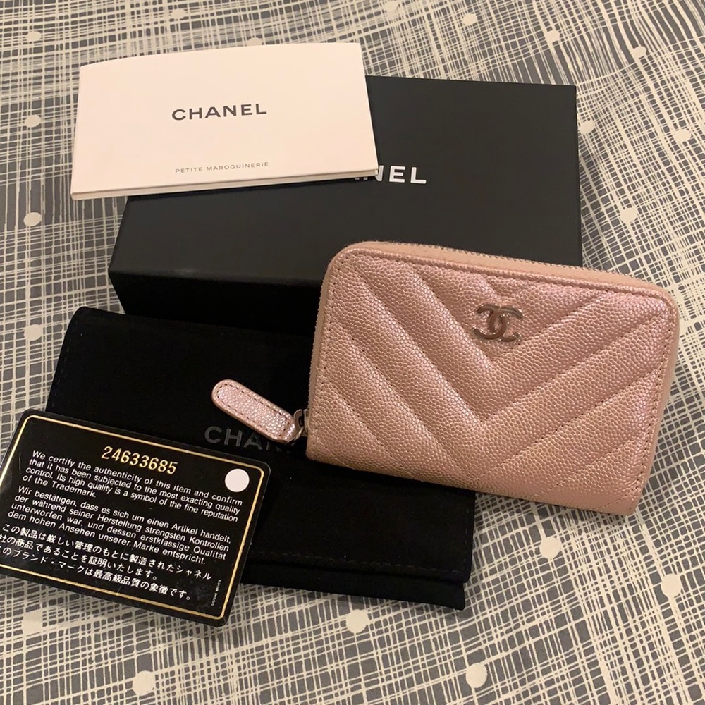 Auth Chanel 17B rose gold credit card zippy wallet